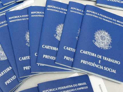 Com 50 votos favorveis, Senado aprova reforma trabalhista  11 de julho de 2017  