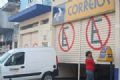 Trabalhadores dos Correios continuam em greve no ABCD Carteiros e entregadores esto em greve na Regio por melhores salrios. Foto: Fabiano Ibidi