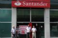 Bancrios do ABCD fecham mais duas agncias do Santander Bancrios protestam contra demisses nas agncias da Regio. Foto: Divulgao