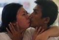 Casal tailands se beija por mais de 58 horas e quebra recorde Akekachai e Raksana se beijam atentos aos concorrentes e ao cronmetro durante a disputa na Tailndia (Foto: Chaiwat Subprasom/Reuters)