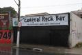 Central Rock Bar corre risco de ser fechado e pede socorro Central Rock Bar ter que se adequar aos padres da lei de segurana e rudo. Foto: Amanda Perobelli