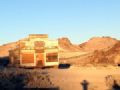  Teatro no meio do deserto  nica atrao em cidade-fantasma dos EUA Um dos prdios abandonados da cidade-fantasma (Foto: AP Photo/John Marshall)