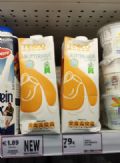  Ilustrao de embalagem de leite em formato flico cria polmica na Irlanda Ilustrao de embalagem de leite em formato flico criou polmica na Irlanda (Foto: Reproduo/Reddit/Andy Burdens)