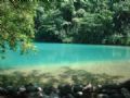 Cenrio de filme, Lagoa Azul ''sem fundo'' encanta turistas na Jamaica A Lagoa Azul fica na Jamaica (Foto: Ian Hampton/Creative Commons)