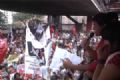Parados h um ms, professores decidem manter greve Milhares de professores participam de assembleia na Paulista neste momento. Foto: Reproduo YouTube