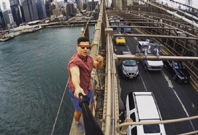  Americano  preso por subir na ponte do Brooklyn para fazer selfie David Karnauch foi preso por fazer selfie na ponte do Brooklyn (Foto: Reproduo/Instagram/Davidkarny)
