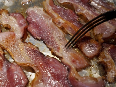 OMS esclarece que no pede que pessoas parem de comer carne Carnes processadas, como o bacon, foram colocadas na lista do grupo 1 de carcinognicos (Foto: Reuters/Rick Wilking)