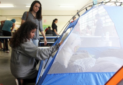 Cresce o nmero de escolas estaduais ocupadas em SP Estudantes da E. E. Diadema, a primeira ocupada no Estado, esto acampados na escola desde o ltimo dia 9. Foto: Rodrigo Pinto