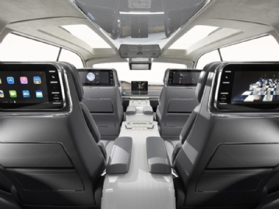 Marca de luxo da Ford mostra SUV gigante com escada e guarda-roupas Telas e assentos do Lincoln Navigator (Foto: Divulgao)