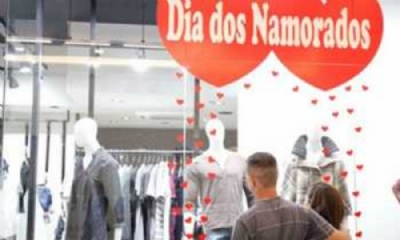 Shopping inicia liquidao ps-Dia dos Namorados Foto de divulgao