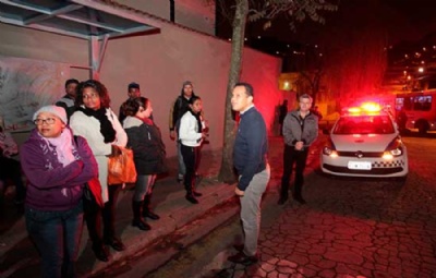 Operao Ponto Seguro previne criminalidade nos bairros de Mau Donisete Braga acompanhou a ao. Crdito: Rodrigo Zerneri/PMM