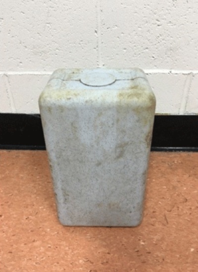  Polcia tenta achar dono de urna de cremao abandonada na Austrlia A urna de cremao (Foto: NSW Police Force/facebook)