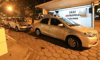 Taxistas perdem espao para novas tecnologias Foto: Celso Luiz/DGABC