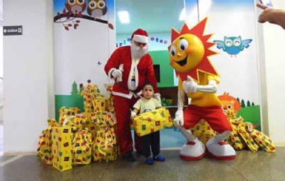 Pediatria do Nardini organiza festa de Natal para crianas internadas Crdito: PMM