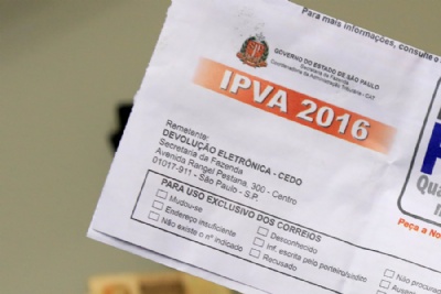 Prazo de pagamento com desconto do IPVA vence em janeiro Aviso de pagamento do IPVA j foi enviado aos proprietrios de veculos. Foto: Andrea Iski