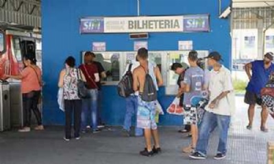  Mau revoga aumento da tarifa do transporte Foto: Anderson Silva/DGABC