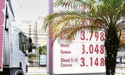  Diesel sobe R$ 0,10 nos postos da regio Foto: Anderson Silva/DGABC
