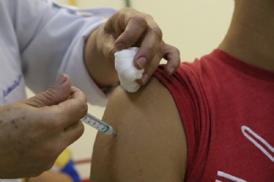Procura por vacina contra febre amarela triplica no ABCD Vacinao contra febre amarela  oferecida em 18 postos de sade no ABCD. Foto: Andris Bovo