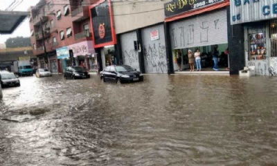 Forte chuva atinge regio e prejudica volta para casa Fonte: Dirio Online