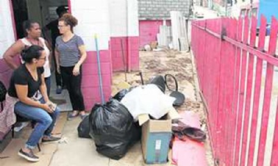 Moradores e comerciantes do Jd.Zara contabilizam prejuzos Foto: Nario Barbosa/DGABC