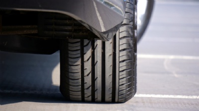 Como saber se chegou a hora de trocar o pneu do carro Como saber se chegou a hora de trocar o pneu do carro
