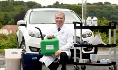 Start-up escocesa faz teste com carro movido a biocombustível feito a partir de resíduos da produção de uísque (Foto: Divulgação)