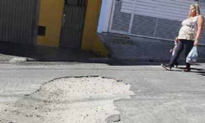 Jardim Feital sofre com falta de manuteno em ruas Foto: Nario Barbosa/DGABC