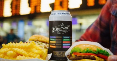 Nova York ganha cerveja em ''homenagem'' a linha de trem com atrasos constantes A cerveja Delayed (Foto: Blue Point Brewery/Facebook) 