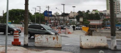Reabertura de ponte agora s depende da Eletropaulo Prefeitura de Santo Andr conclui reconstruo de passagem derrubada pela chuva em abril. Foto: Denis Maciel/DGABC