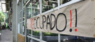Alunos desocupam prdio da reitoria Administrao conseguiu reintegrao de posse no sbado e estudantes deixaram o campus. Foto: Celso Luiz/DGABC