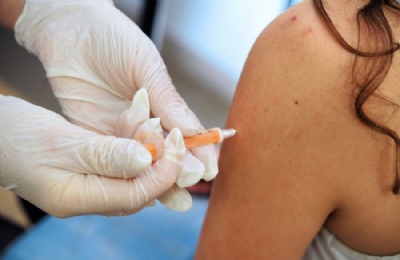 Anvisa aprova vacinao em farmcias Nova resoluo permite a aplicao de vacinas em farmcias (Foto: Fred Tanneau/AFP) 