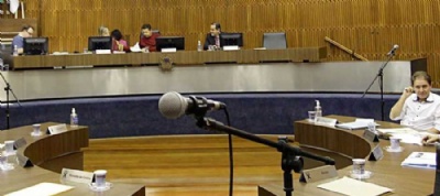 Debate do IPTU de Santo André foi esquecido no passado Entidades e oposição evitaram discutir reajuste do tributo quando Câmara votou projeto. Foto: Claudinei Plaza/DGABC Debate do IPTU de Santo André foi esquecido no passado Entidades e oposição evitaram discutir reajuste do tributo quando Câmara votou projeto. Foto: Claudinei Plaza/DGABC