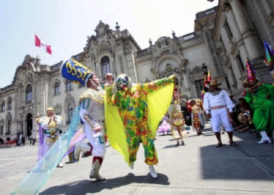 Carnaval e religiosidade: tem muitas festas no Peru em fevereiro 