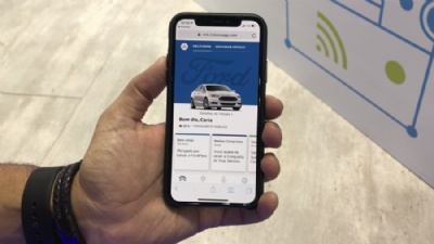  Novo app da Ford mostra postos de combustvel e estacionamentos mais baratos   FordPass, aplicativo da Ford que mostra servios nos arredores do motorista. (Foto: Helton Simes Gomes/G1)