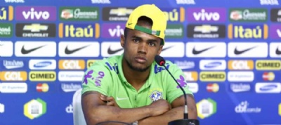 Cotado para substituir Neymar, Douglas Costa admite 'tarefa muito difcil' Rafael Ribeiro/ CBF/Fotos Pblicas 