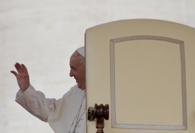 Papa Francisco afirma que ''inferno no existe'', diz jornal italiano Papa Francisco acena ao chegar para a audincia geral de quarta-feira na praa de So Pedro, no Vaticano (Foto: Max Rossi/Reuters) 