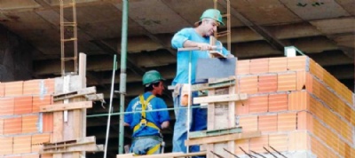 Construo civil atinge melhor resultado do ano com 530 vagas Segmento reagiu em junho, impulsionado por retomada de obras residenciais e pblicas. Foto: Agncia Brasil