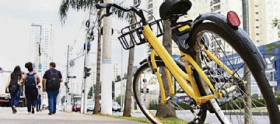 Aluguel de bicicletas amarelas chega  regio Servio prev que utilitrios fiquem espalhados pelas vias pblicas para uso compartilhado. Foto: Denis Maciel/DGABC